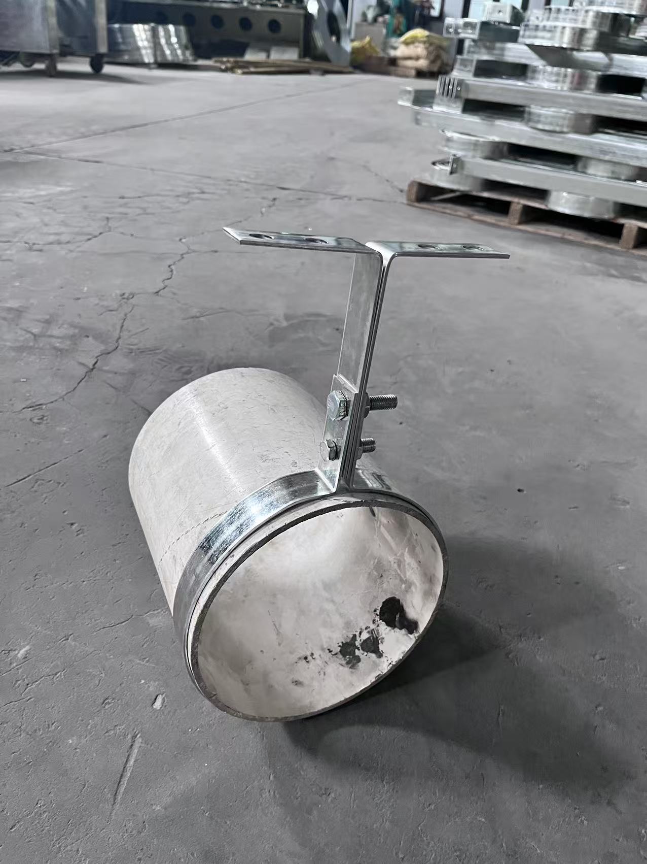 Pipe support clamp with PVC sample