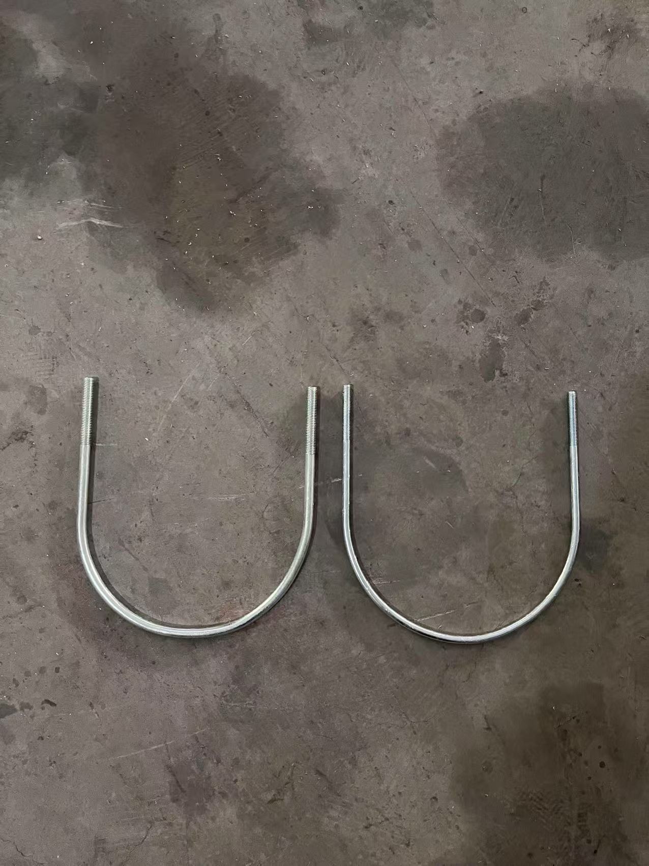U bolt pipe clamp